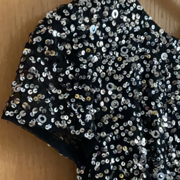 Adrianna Papel cap sleeve sequin dress in pewter - Picture 9 of 12